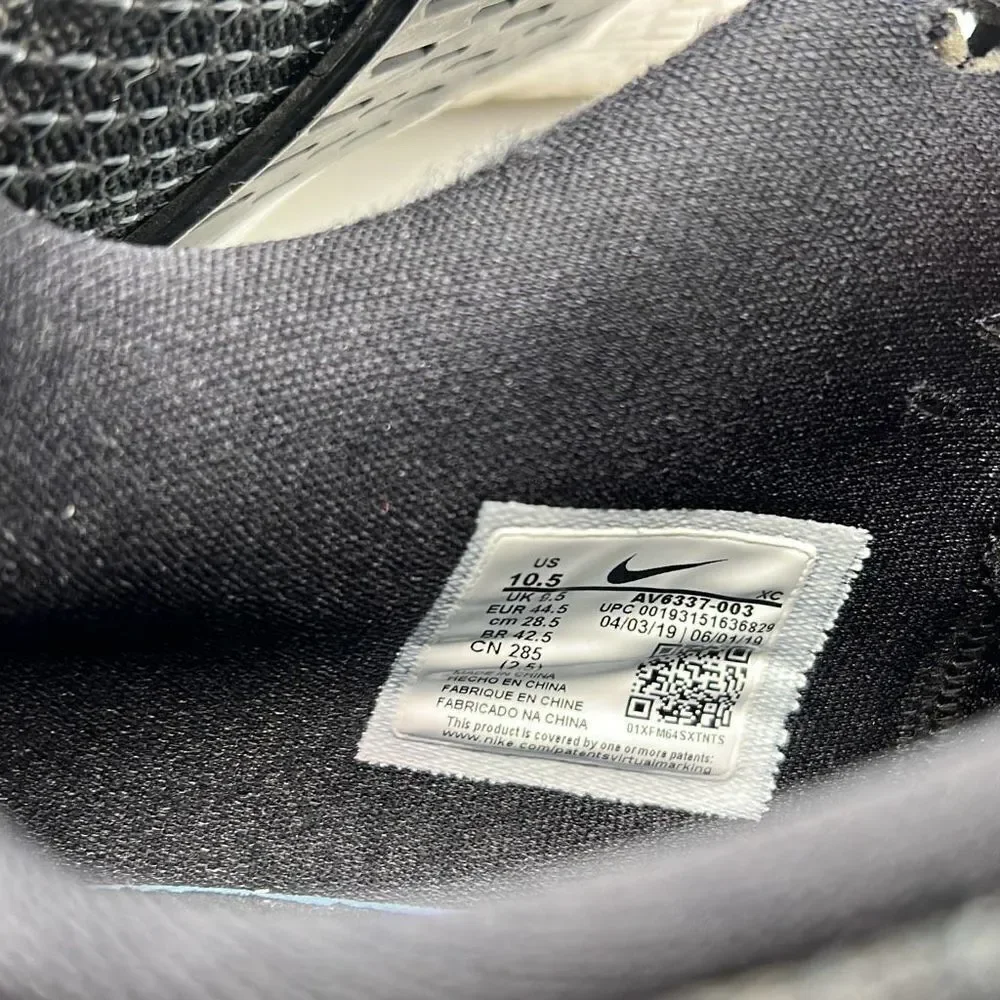 Nike Kyrie Low‎ 2 'Black Metallic Silver’ ”AV6337-003”'- Men 10.5